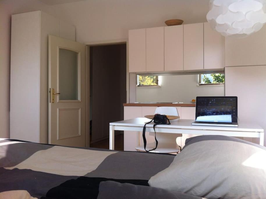 The Cute, Sunny Apartment In The Center +P Любляна Екстериор снимка